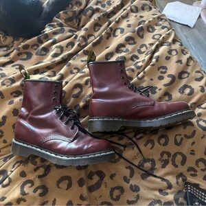 Dr. Marten 1460 Smooth Leather Lace Up Boots